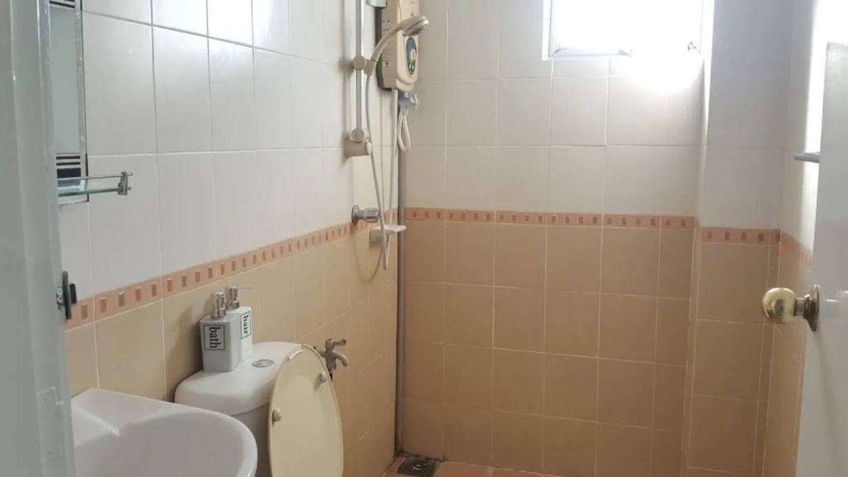 Bandar Kota Bharu House | Prestige Pelangi 7 (C1909) | 4 BR for 8 Pax