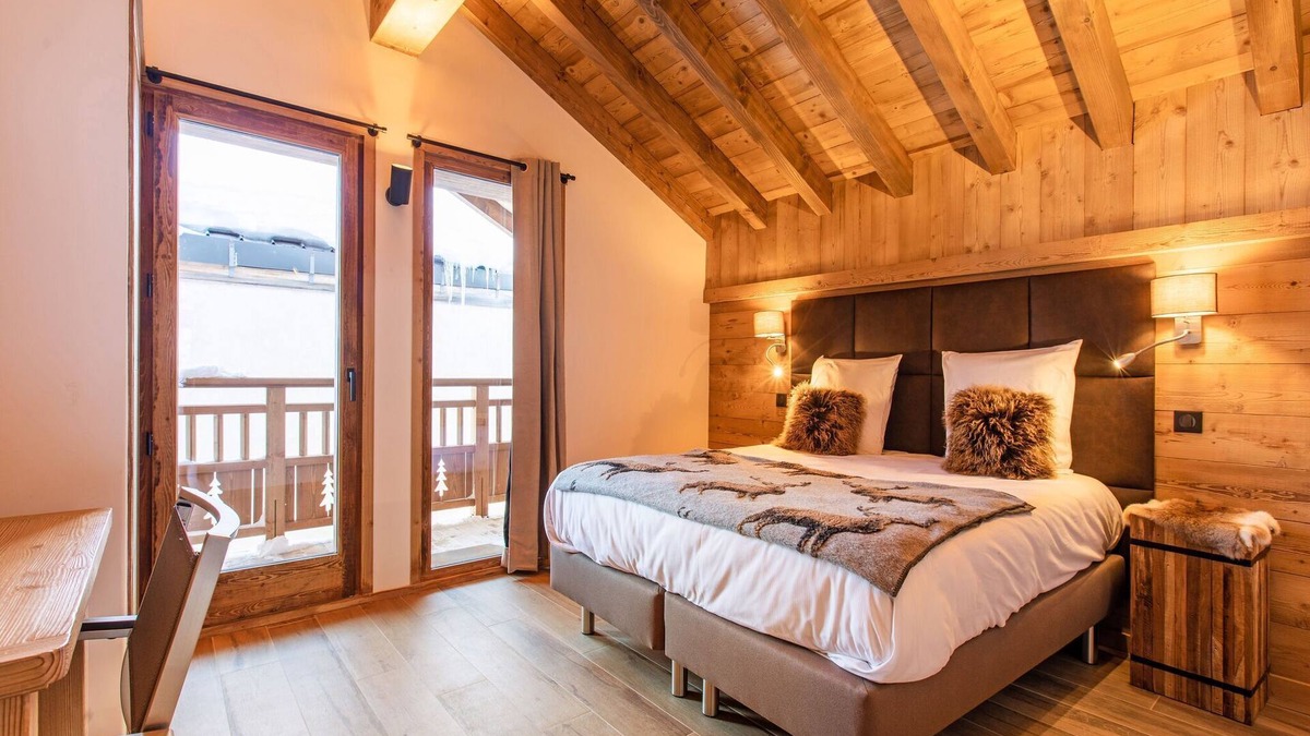 Champagny-en-Vanoise Ski Chalet | Prestigious chalet with pool and sauna