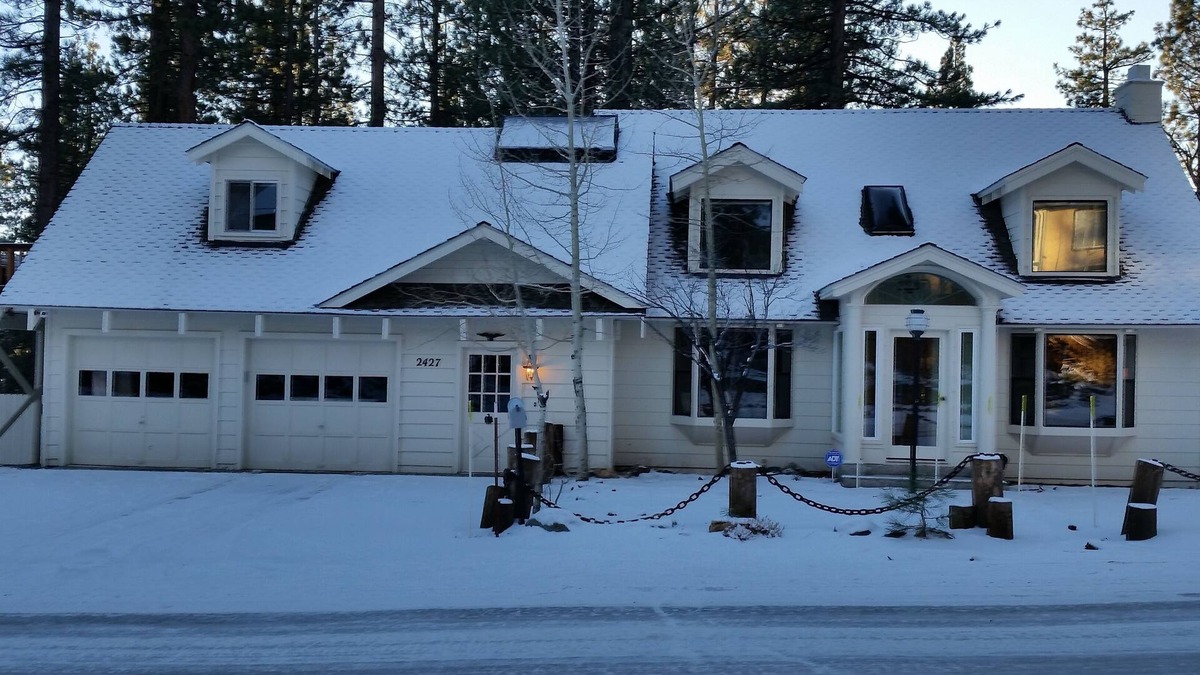 Montgomery Estates House | Prestigious Location/Views/Near Casinos/Skiing