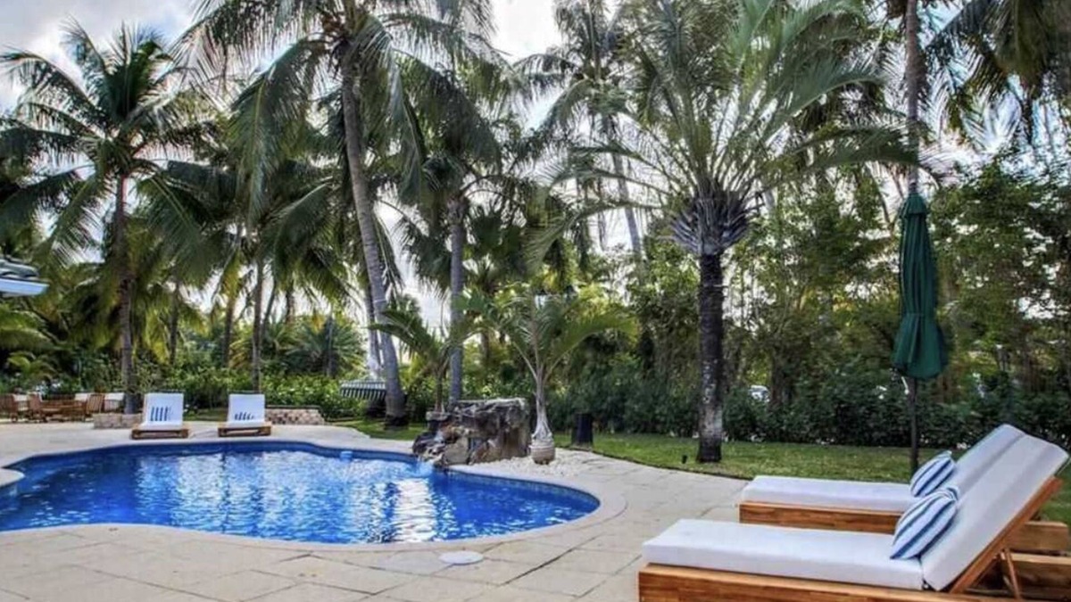 Harbor Beach House | Prestigious & Tranquil Beach house
