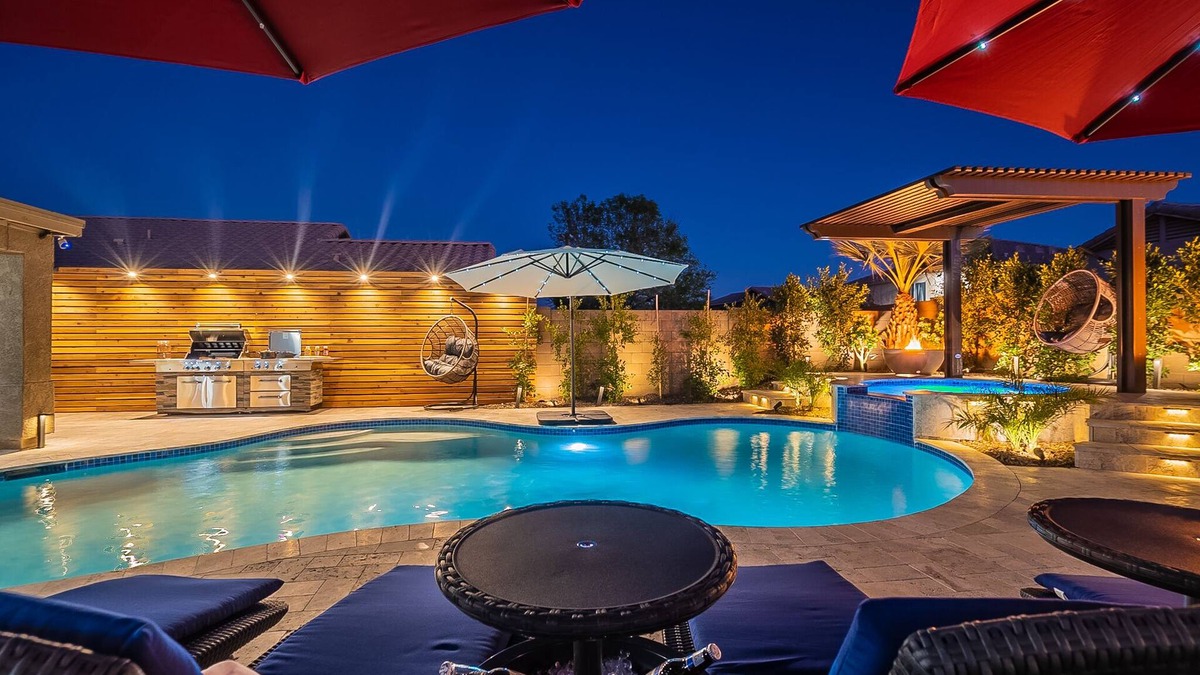 Phoenix House | Pretentious 7BR/4Bath w/250k backyard/Arcade/Pool/Heated Pool & more-P