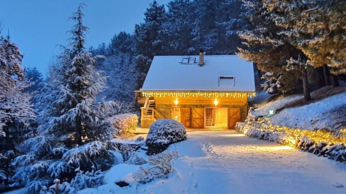 La Batie-Neuve Apartment | PRETTY APARTMENT IN CHALET - QUIET AND STUNNING VIEW BETWEEN GAP AND SERRE-PONCON