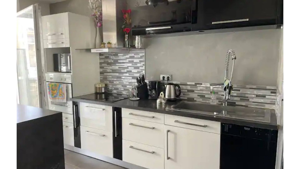 Ovalie Apartment | Pretty bright T3 with terrace near streetcar and A9