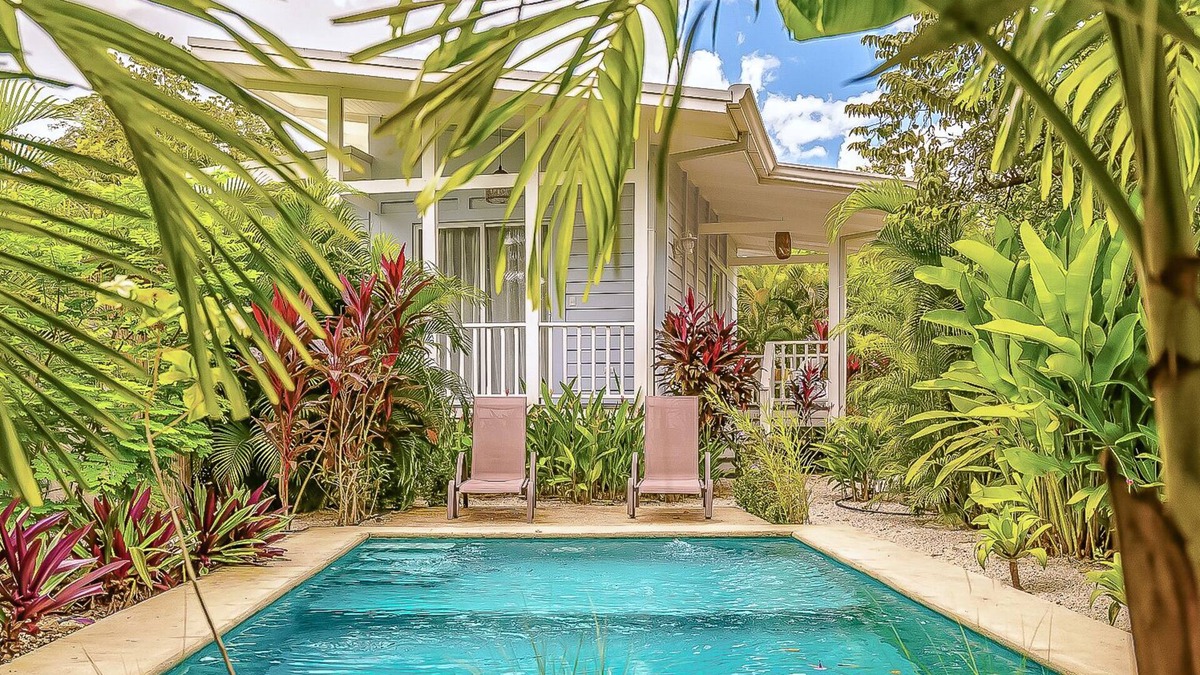 Tamarindo House | Pretty bungalow in a oasis, private pool