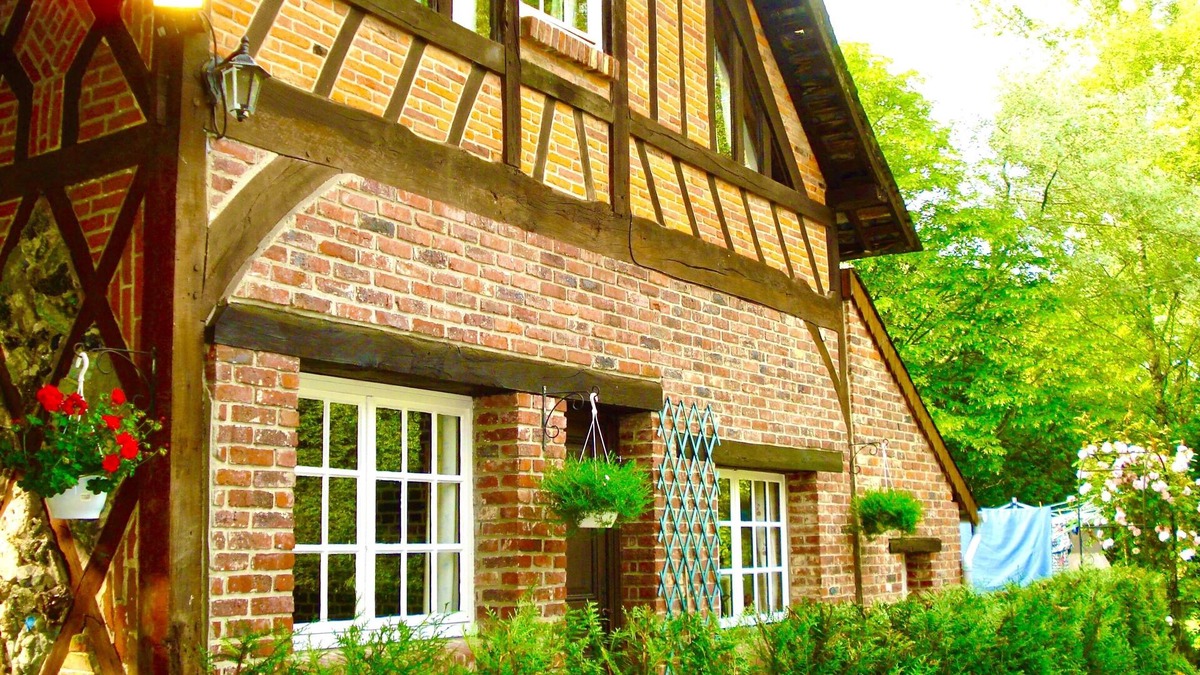 Grandcourt Cottage | Pretty Cottage in grounds of Chateau with heated pool