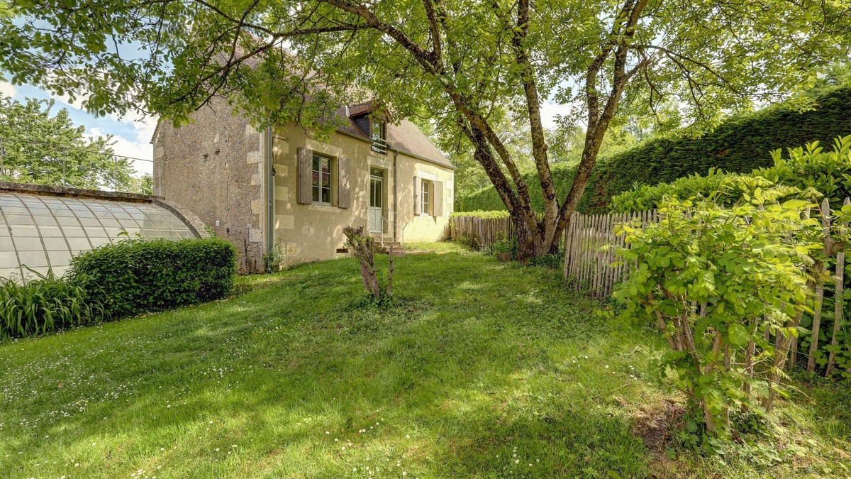 Raveau Cottage | Pretty country house with access to swimming pool, sauna and Scandinavian bath