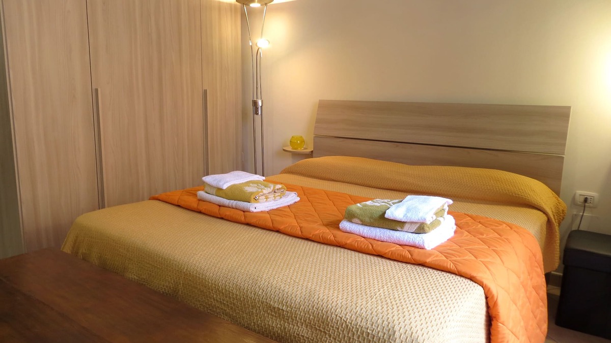 Paola Apartment | Pretty Cozy Studio Apartment in Paola