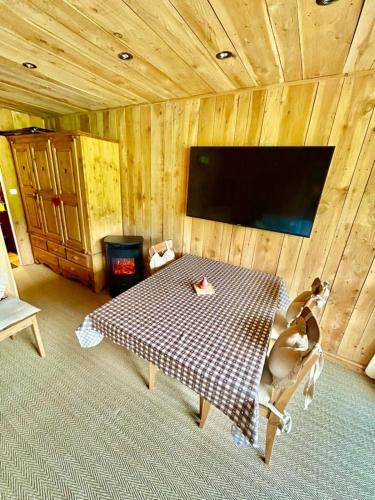 Saint-Etienne-en-Devoluy Apartment | Pretty family nest in front of snow