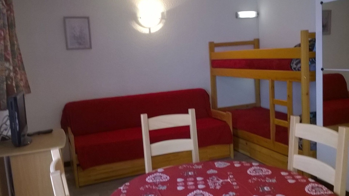 Les Contamines-Montjoie Apartment | Pretty T2 * Pied pistes, bus, free shuttle, wifi. 4 pers max. Pets not allowed
