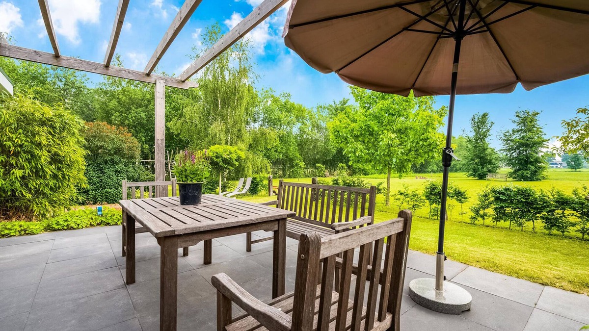 Nieuwoord House | Pretty Holiday Home in Vroomshoop with Garden