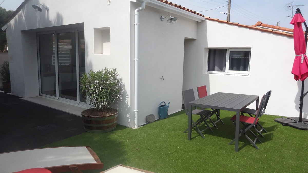 La Tremblade House | Pretty little house in La Tremblade