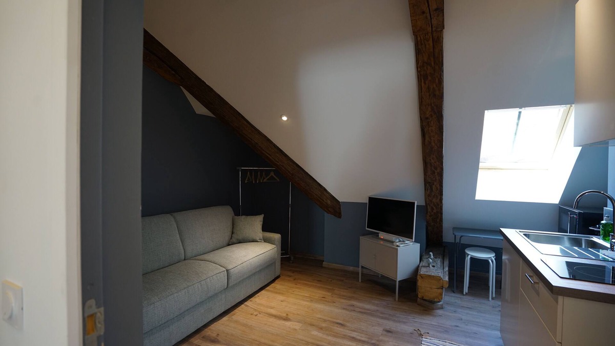 Annecy Old Town Apartment | Pretty loft annecy lake