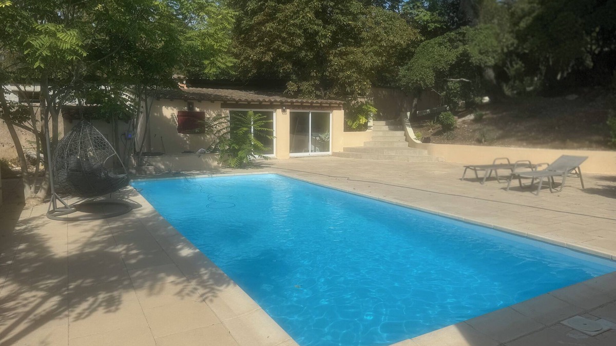 Saint-Menet Other | Pretty Provencal farmhouse on the route de Pagnol.
