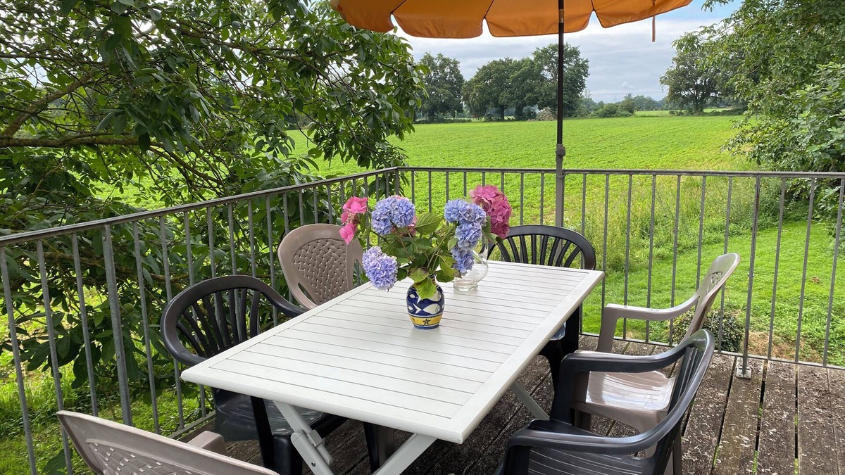 Plaisance House | Pretty, quiet water mill in Plaisance du Gers - 3 ears of corn