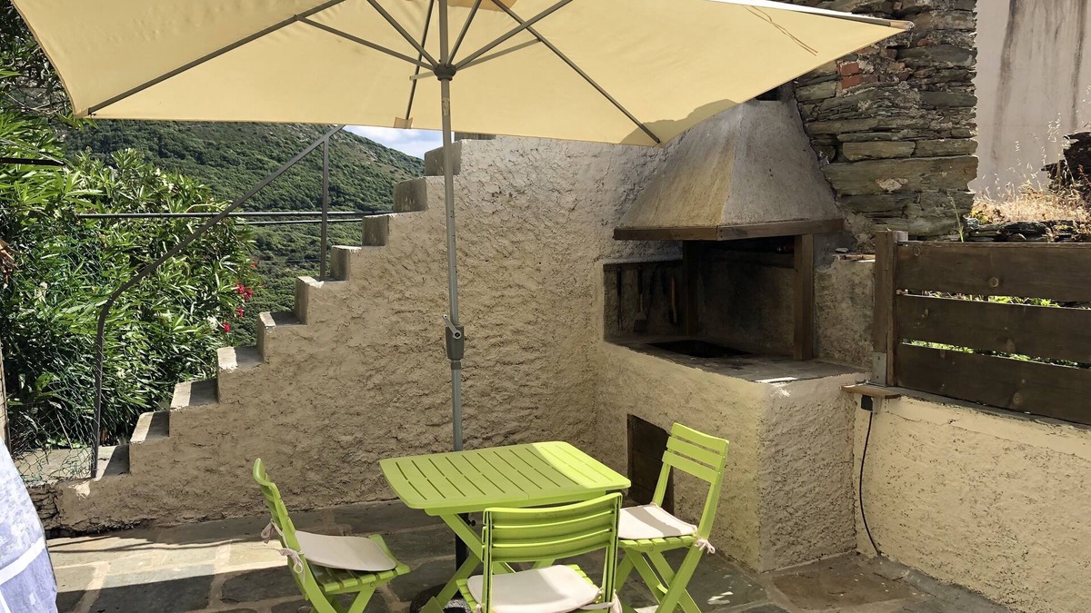 Centuri House | Pretty renovated village house 5 minutes from a beautiful fishing port