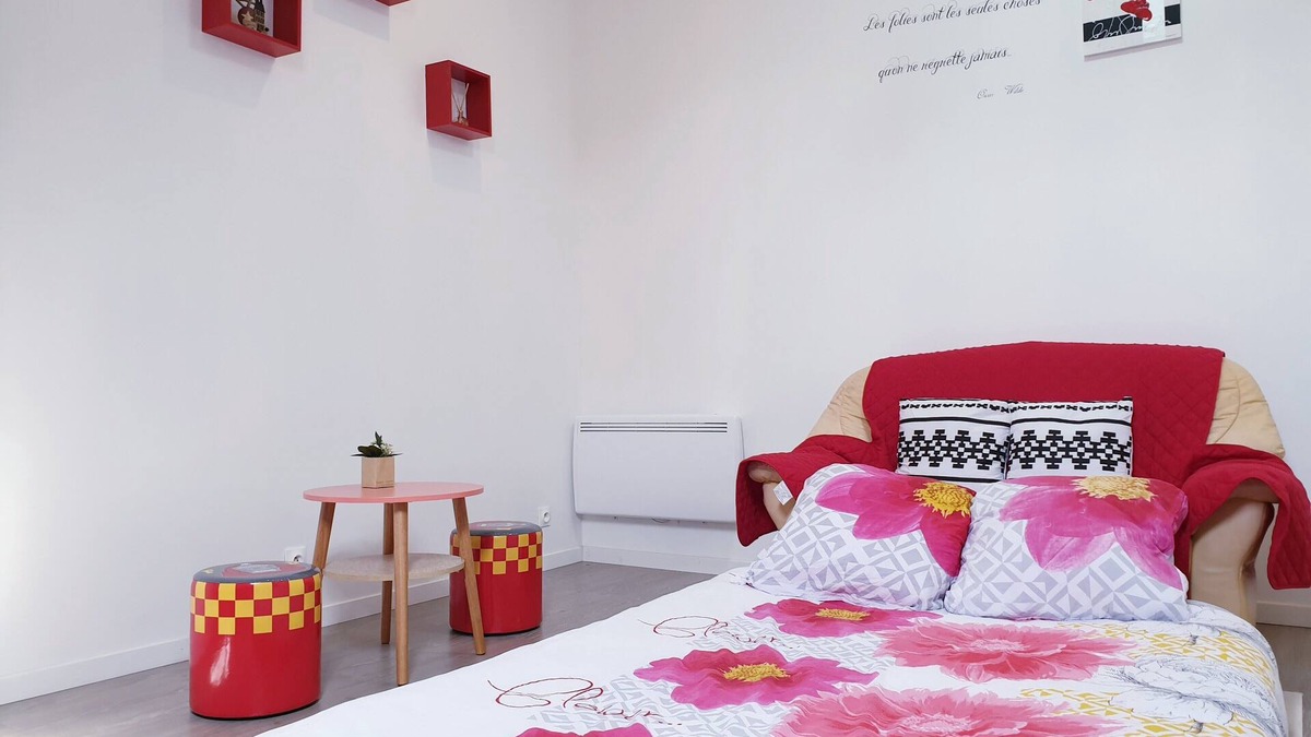 Fontenay-le-Comte Apartment | Pretty T2 bis: Vendée, La rochelle