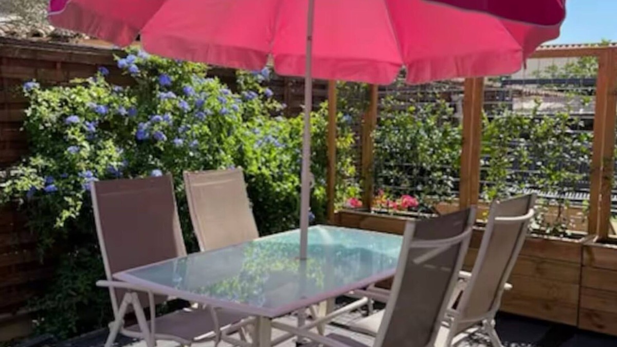 Perols Apartment | Pretty T2 with garden