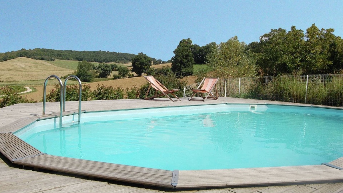 Montadet Villa | Pretty Villa With Private Pool in Montadet France