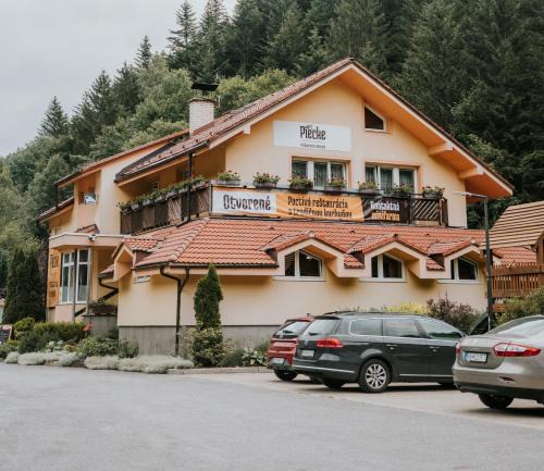 Stare Hory House | Pri Piecke penzión a reštaurácia