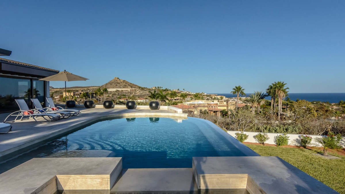 Buzzards House | Price Slashed 194 Fundadores -Gated Pool, Gym, Beach Club, Maid, Butler, Theatre