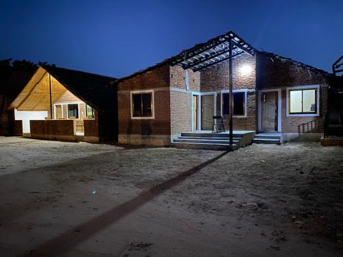 Morogoro Cabin | PRIDE LANDS SAFARI LODGE