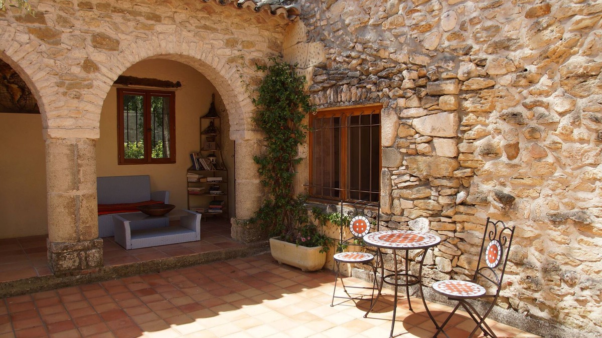 Goudargues Bed & Breakfast | Prieuré d'orniols
