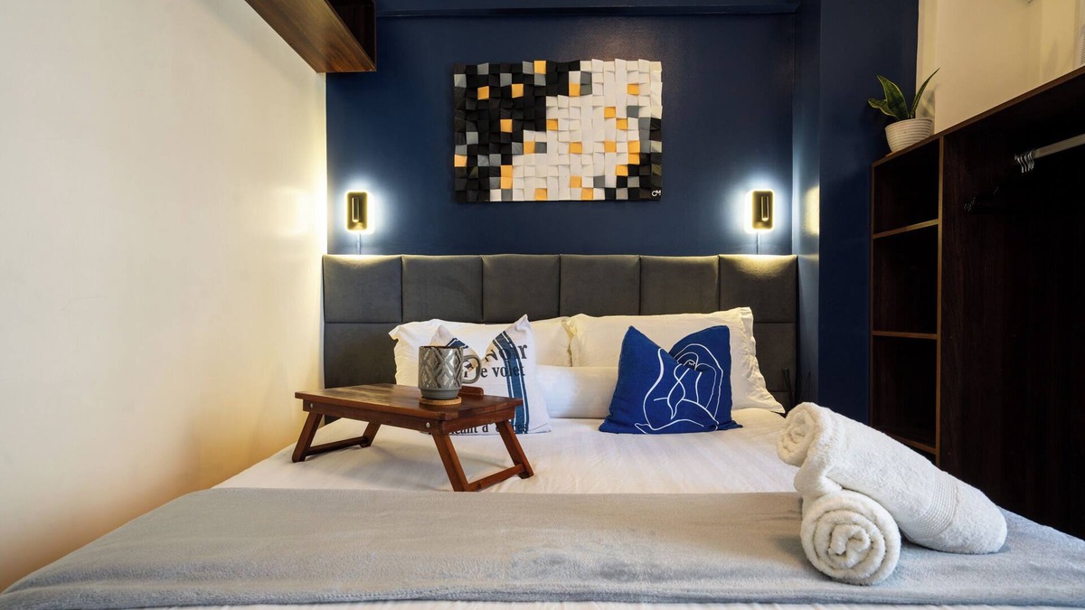 Barangka Ilaya Apartment | Prime 2-BR apartment near major business districts