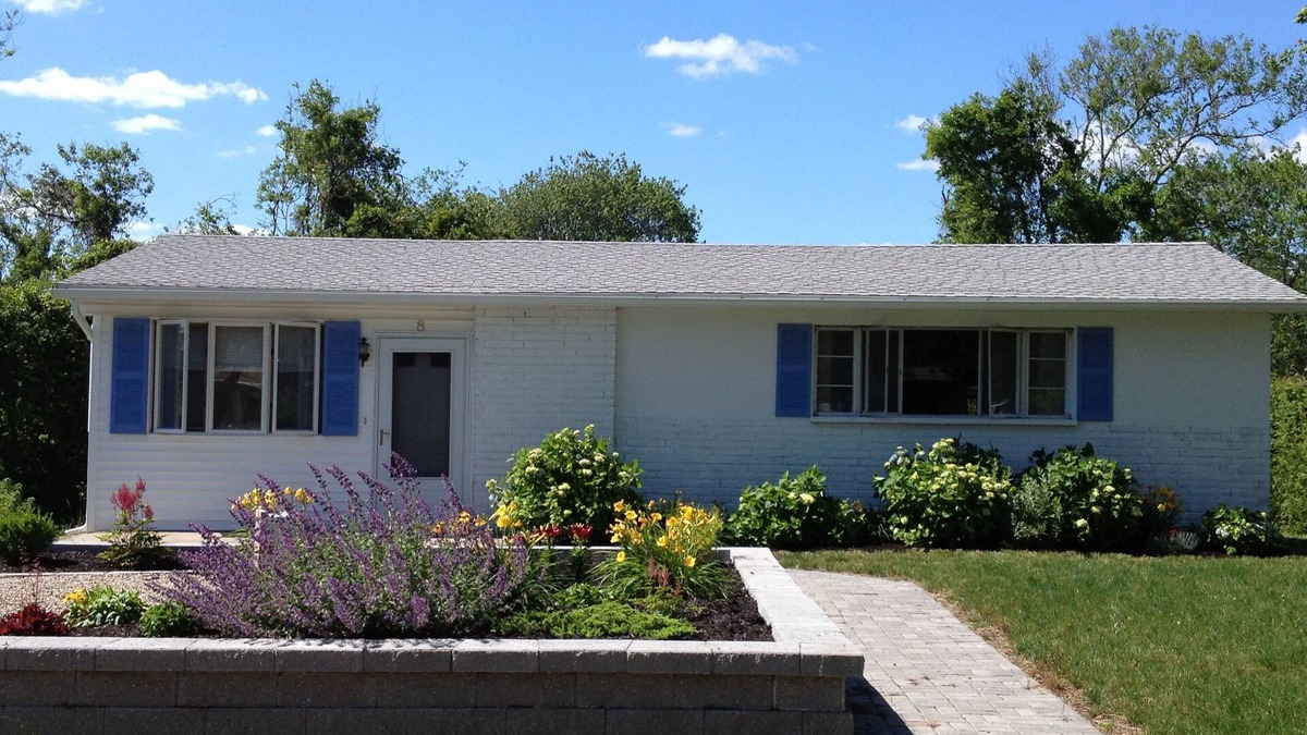 Weekapaug House | Prime Beach Location