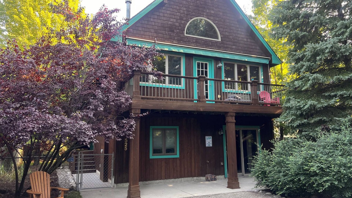 Leland House | Prime Leland location, walking distance to everything Fishtown has to offer!