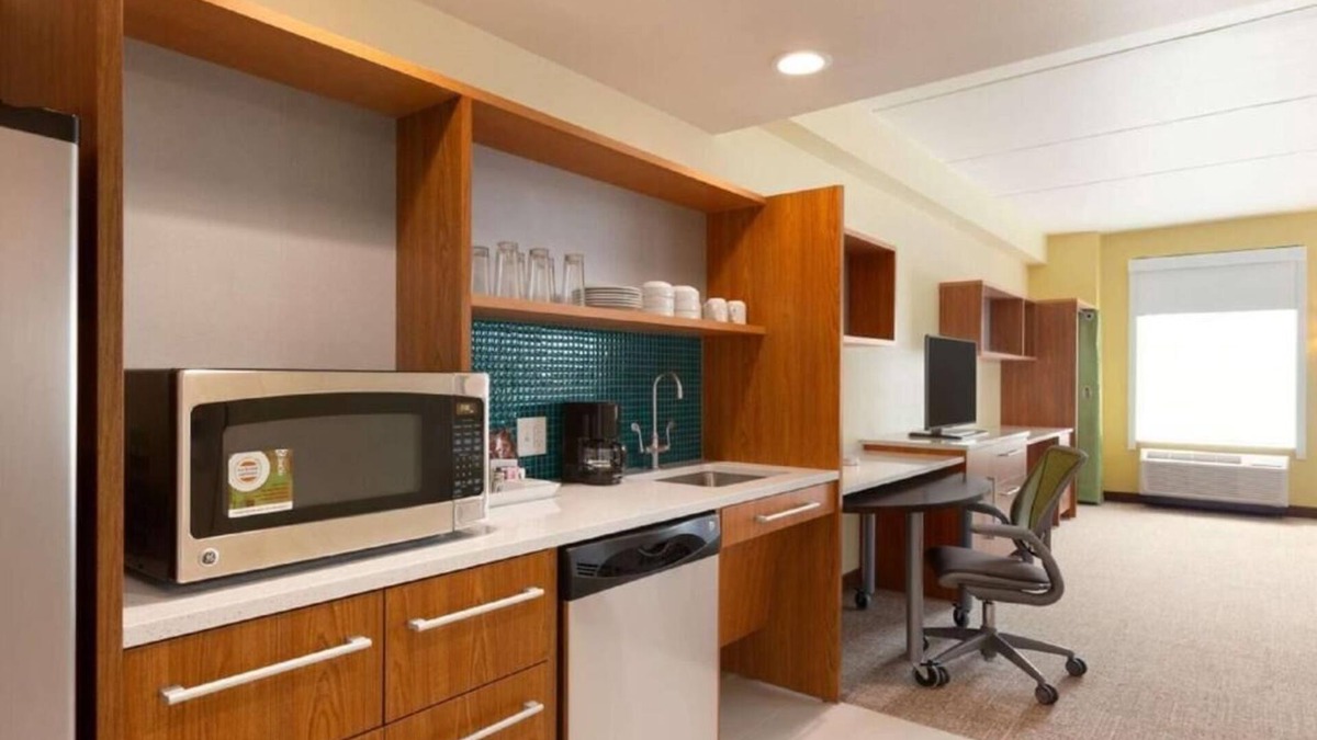 Newtonville Hotel | Prime Location! Indoor Pool, Pet-Friendly Property, Free Breakfast and Parking!