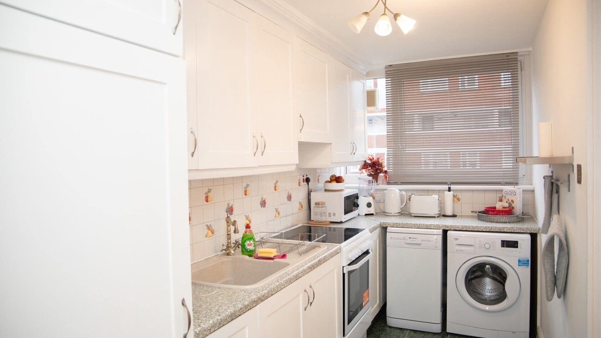 St. Mary's Park Apartment | Prime location, lovely and bright one bedroom apartment with free parking!