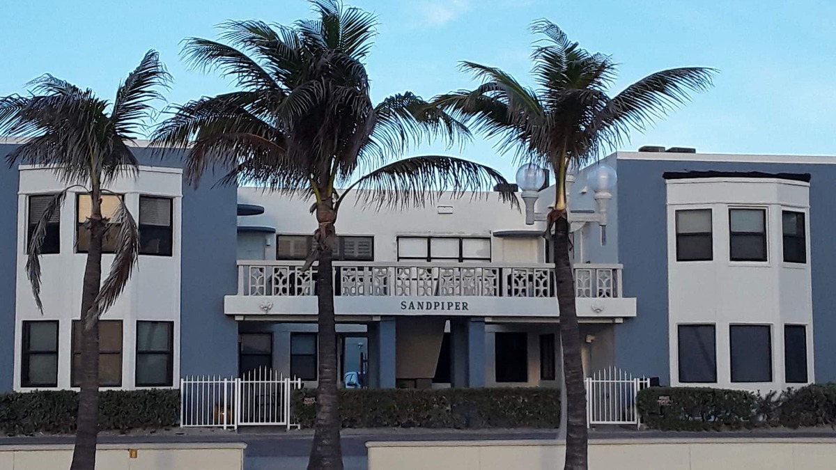 Hollywood Condo | *PRIME Location*PRIVATE House*Direct Bch Access*❤️ Brdwak* Free Park+2 bikesnn