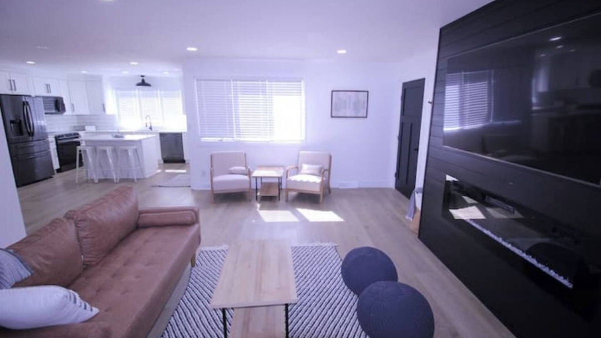 Hays House | Prime on the Nine