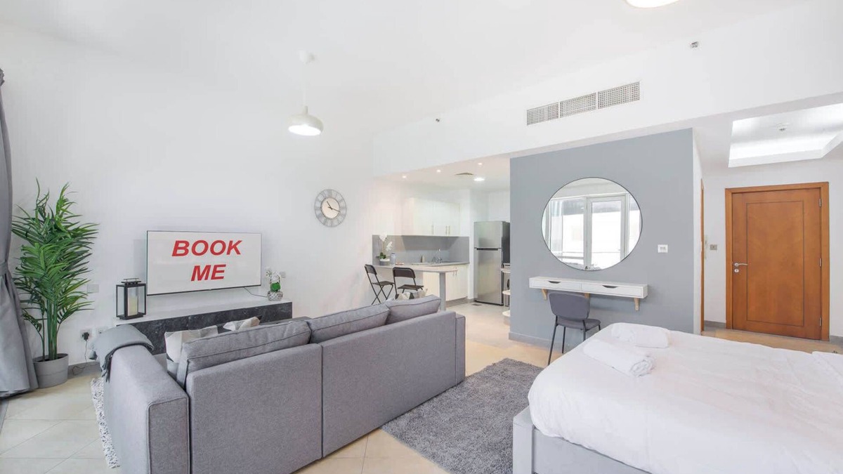 Barsha Heights Apartment | Prime Studio Stay in Barsha Heights!