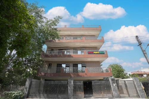 Udyog Vihar Hotel | Prince Villa