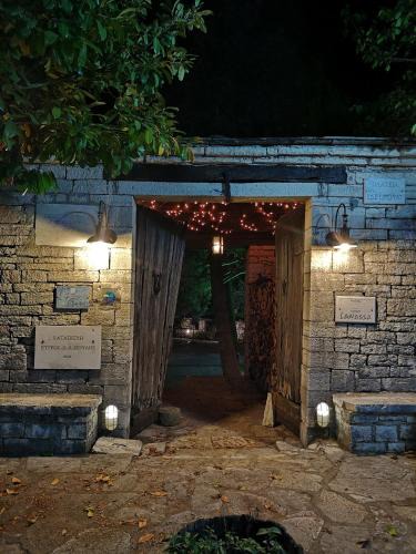 Kostitsi Hotel | Princess Lanassa