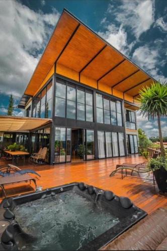 Cascavel House | Principado dos Galgos, Chácara
