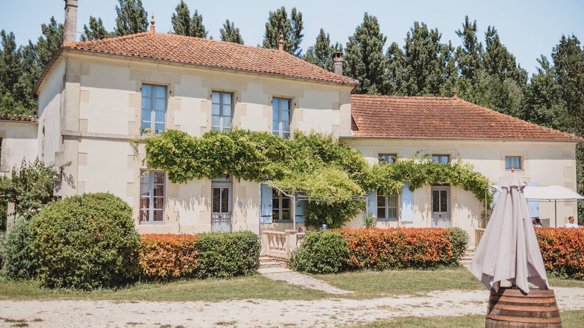 Cherves-Richemont House | Principale - Large 3 bedroom gite with pool