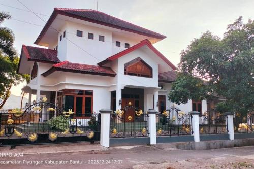 Srimulyo House | Pringgondani Homestay