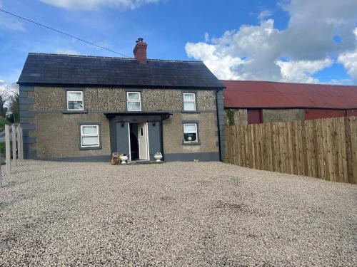 Monaghan House | Pringle cottage
