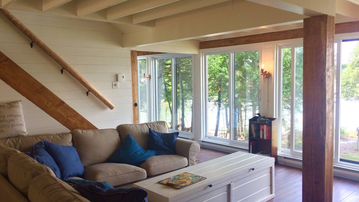 Northfield Cottage | Pristine waters, lakefront cottage - 2-wk summer getaways on Pemichangan!