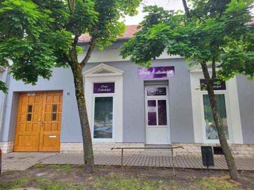 Baja House | Privát Szálláshelyek