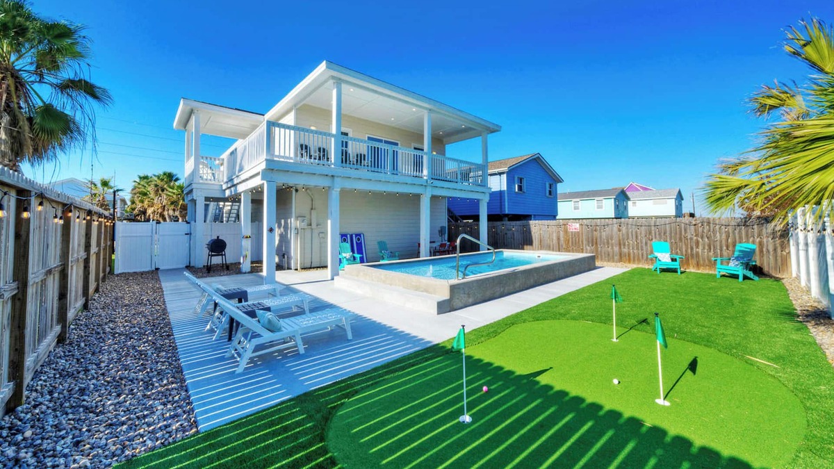 Leeward Sands House | Priv Pool & Yard w/Putting Green! | Newly Remodeled | Always Sunny by AvantStay