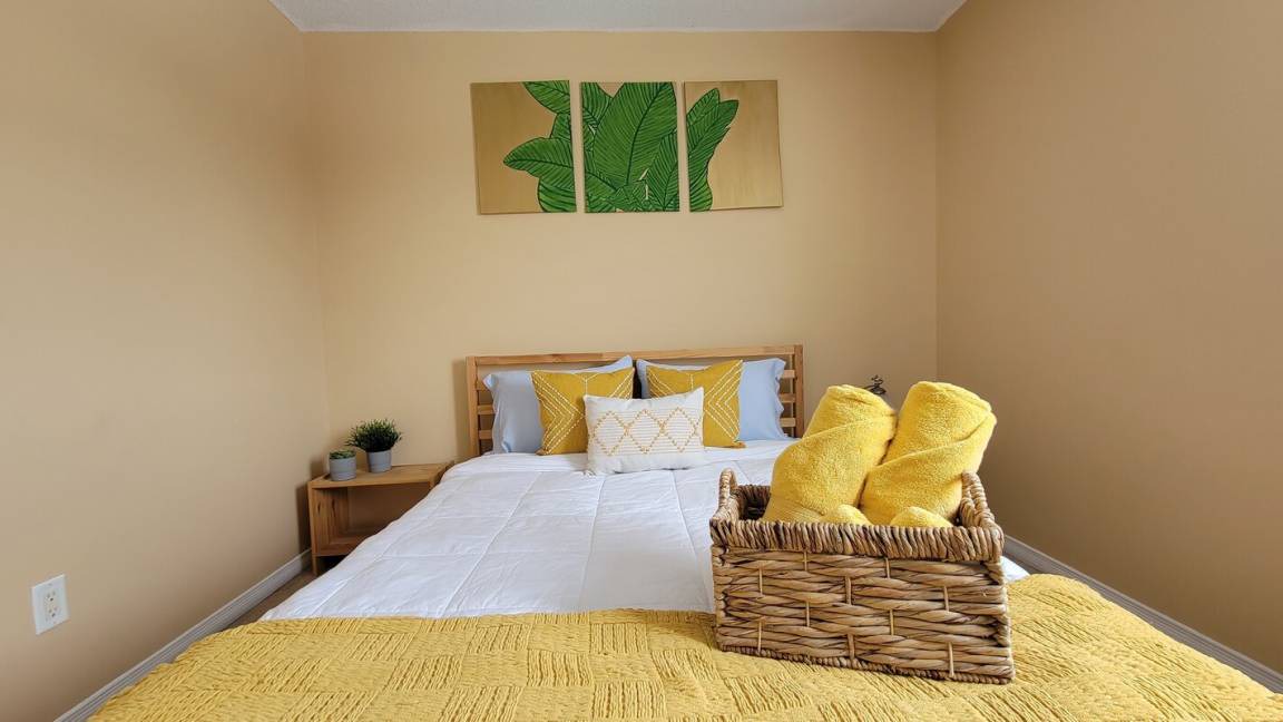 Aylmer Resort | Private room ∙ 2 guests