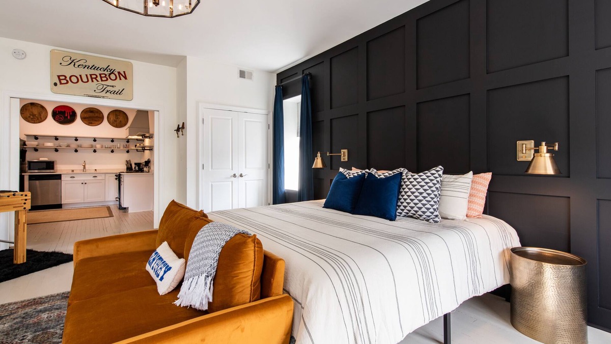 Germantown Apartment | ★ Privacy & Convenience ★