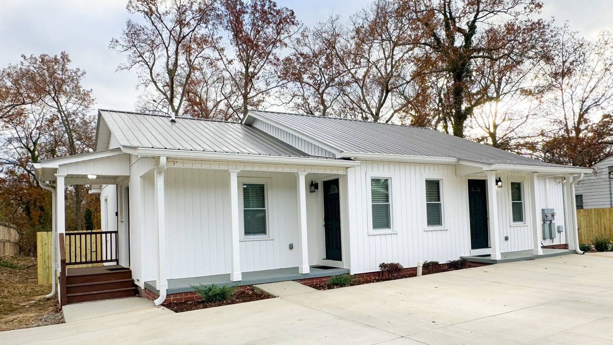 Mount Berry House | Privacy Fence~ Brand new with 2 King Beds