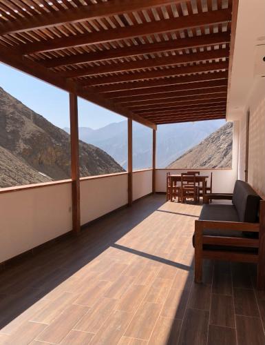 Calango Apartment | Private 1 bedroom and 1 bathroom apartment with private entrance and private terrace and free Wi-Fi
