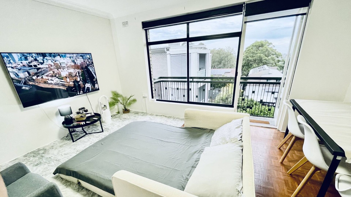 Ryde Apartment | Private 1 Bedroom with Sydney City/River Views & with dedicated Parking