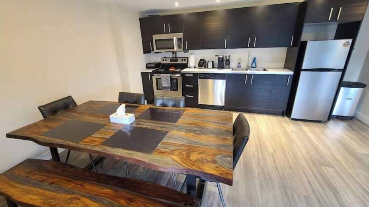 Vernon Apartment | Private 1bd 1 ba suite w/lake views