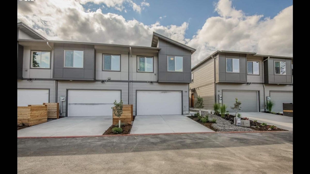Troutdale House | Private 1Bed 1Bath Guest Suite w/1 Parking Spot minutes from Edgefield
